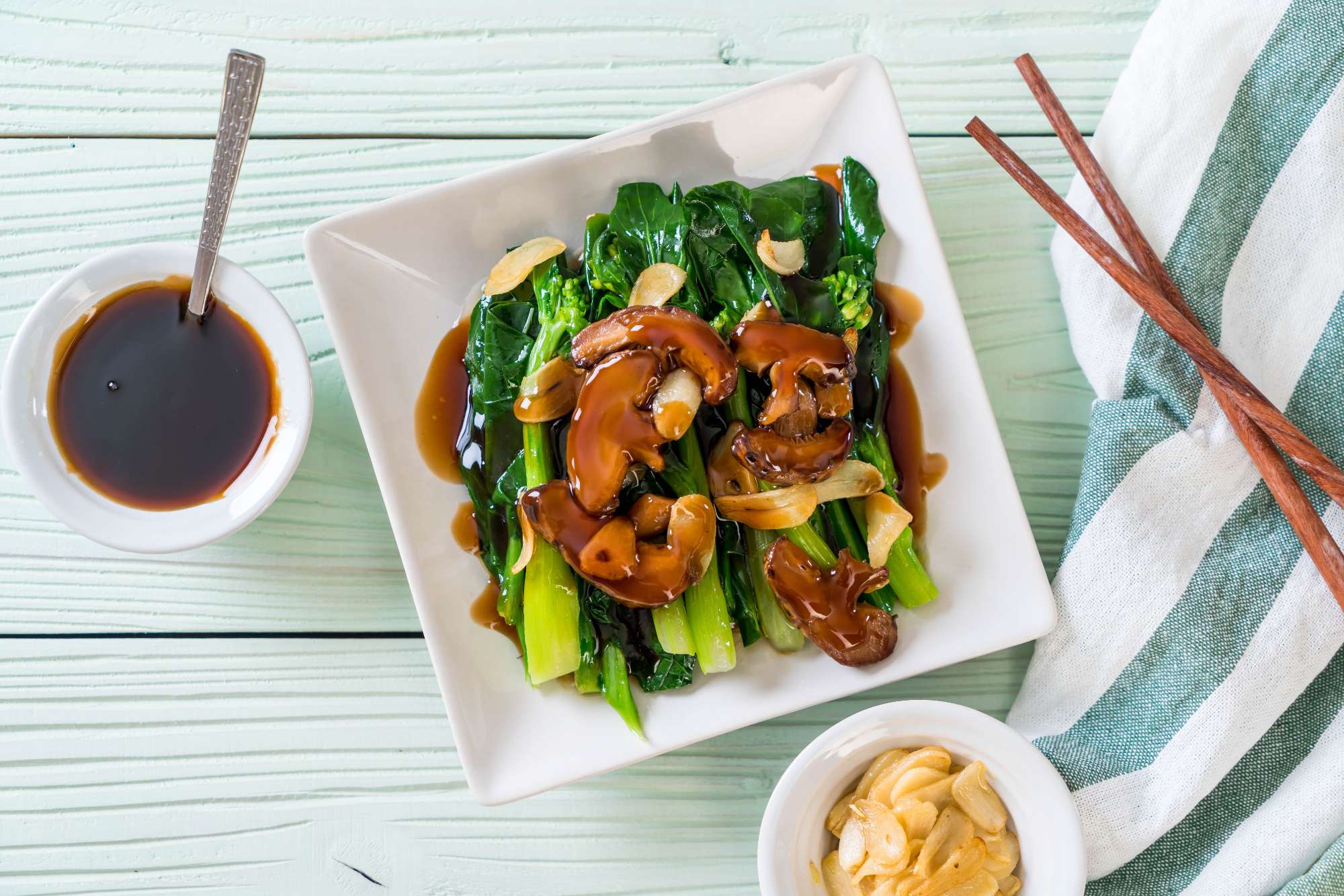 hong-kong-kale-stir-fried-oyster-sauce.jpg