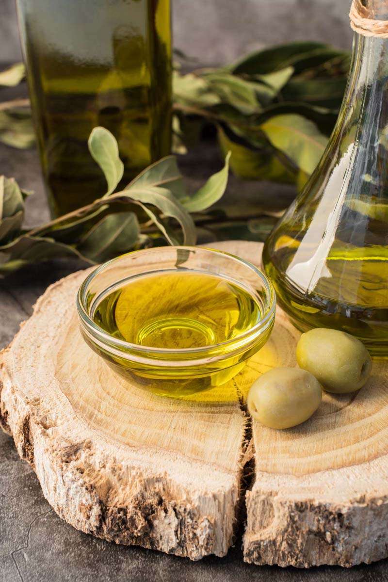 close-up-organic-olive-oil-olives.jpg