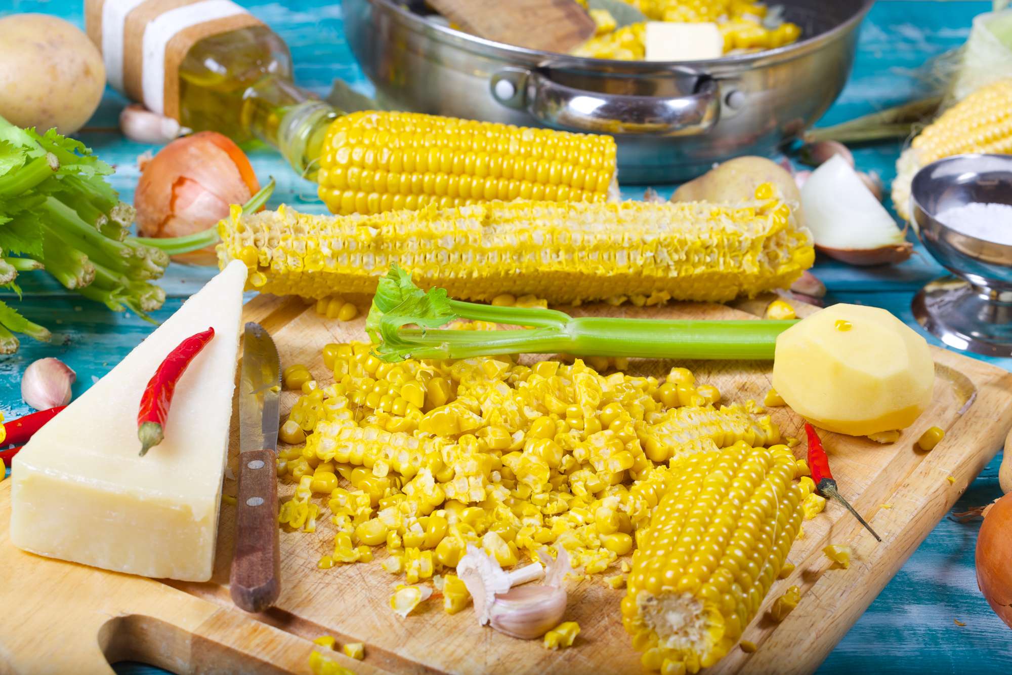 food-ingredients-corn-cream-soup-closeup.jpg