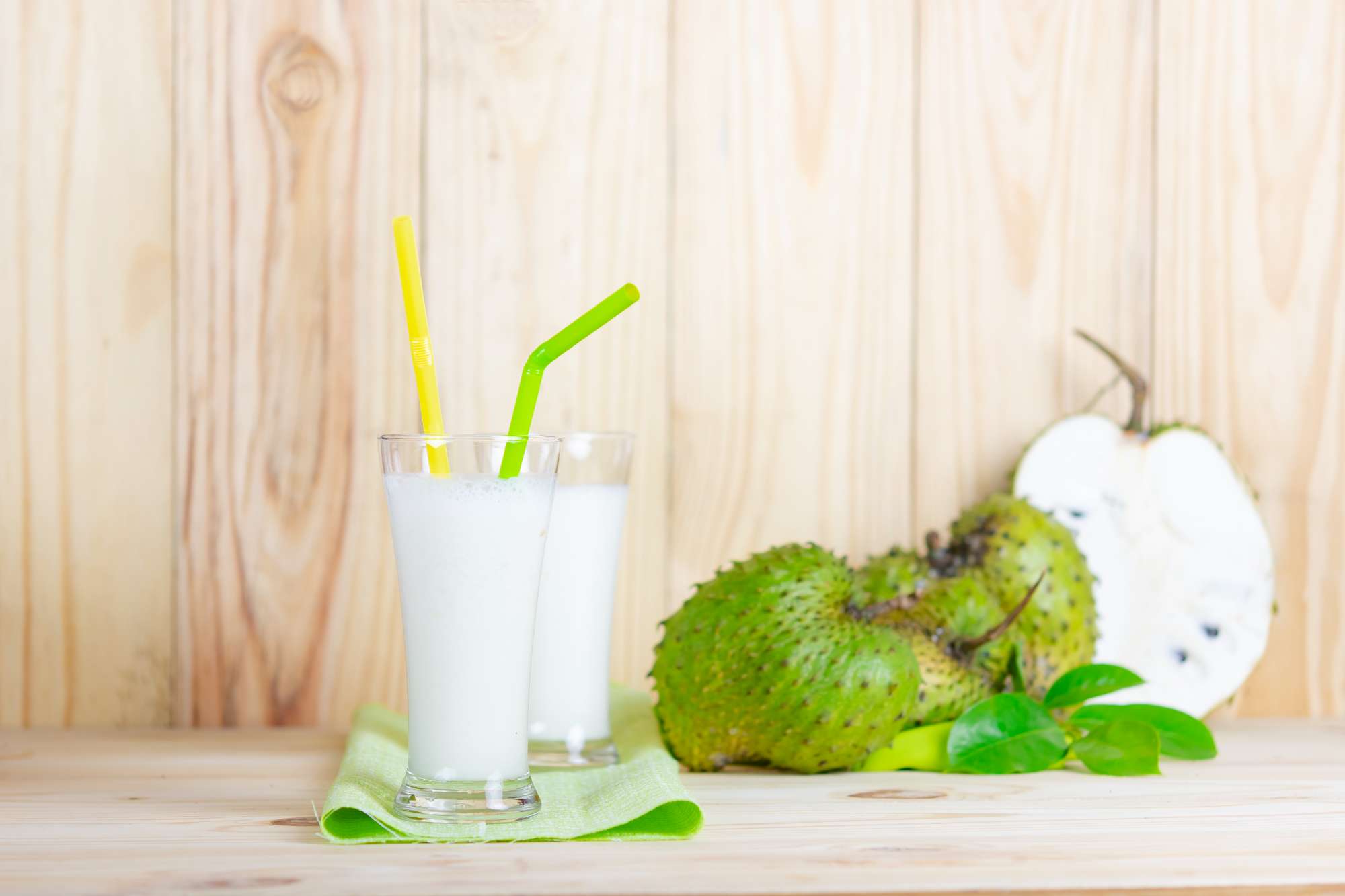 soursop-juice-with-soursop-fruit-wooden-table.jpg